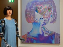 예술의 미래에 대한 인공지능의 의미는 무엇인가 - 로봇 아티스트 Ai-da 기사 이미지